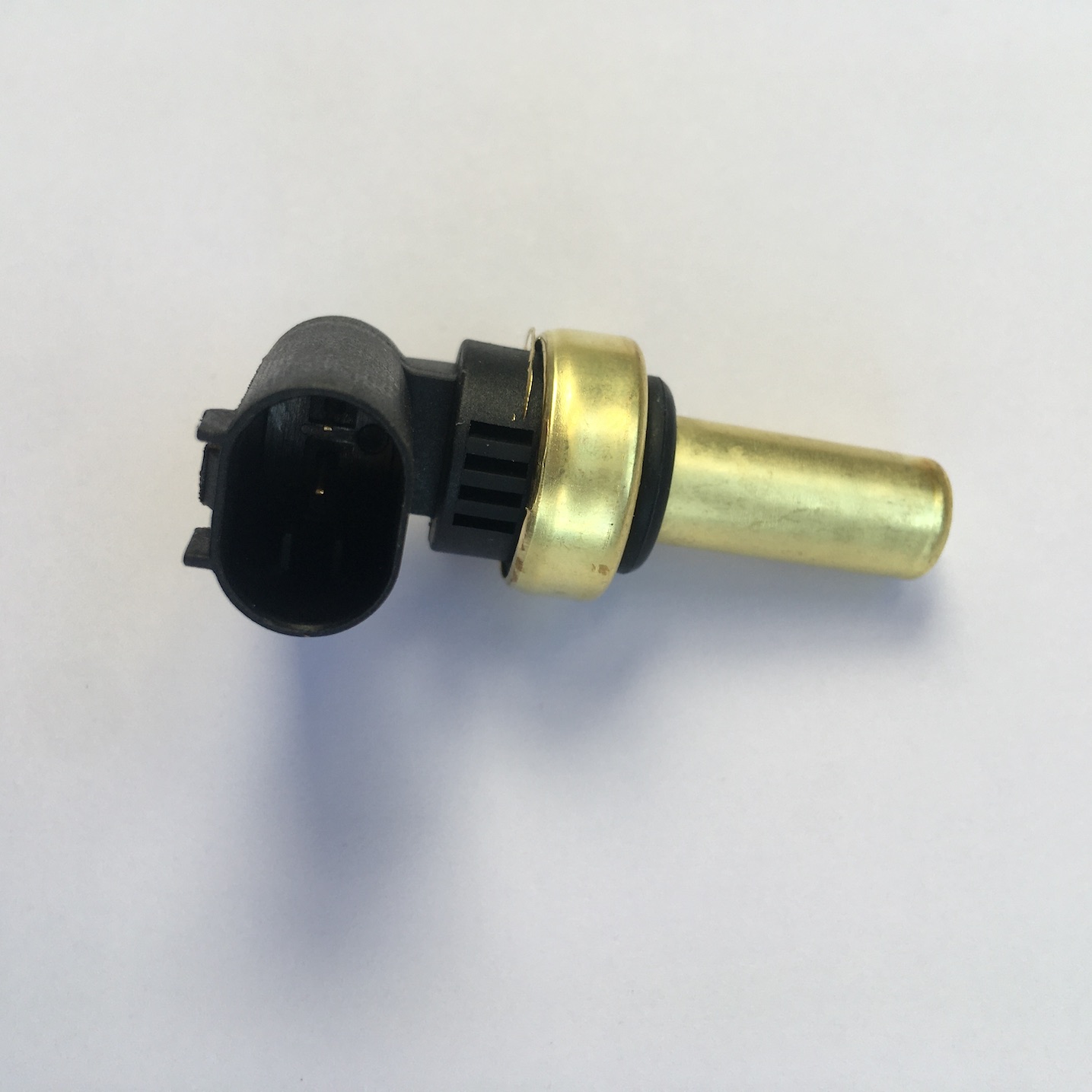 Sensor de temperatura refrigerante