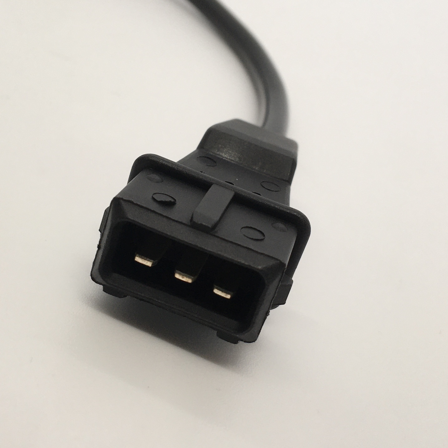 Sensor de posición de cigüeñal CKP Lanos (punta corta). - Imagen 2